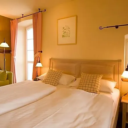 Gutshaus Parin - Bio- Und Gesundheitshotel Moor-Rolofshagen