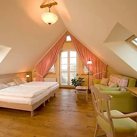 Hotel Gutshaus Parin - Bio- Und Gesundheitshotel