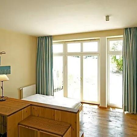 Hotel Gutshaus Parin - Bio- Und Gesundheitshotel Moor-Rolofshagen