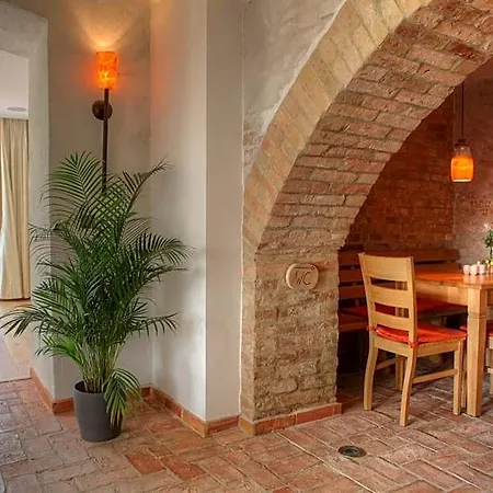Hotel Gutshaus Parin - Bio- Und Gesundheitshotel Moor-Rolofshagen