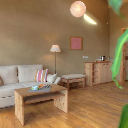 Hotel Gutshaus Parin - Bio- Und Gesundheitshotel Moor-Rolofshagen