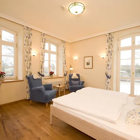 Hotel Gutshaus Parin - Bio- Und Gesundheitshotel Moor-Rolofshagen
