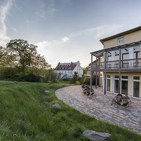 Hotel Gutshaus Parin - Bio- Und Gesundheitshotel Moor-Rolofshagen