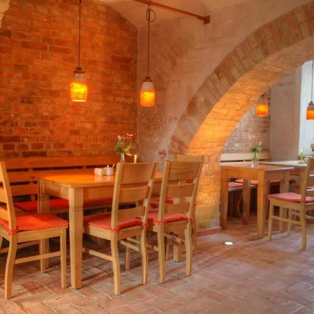 Gutshaus Parin - Bio- Und Gesundheitshotel ホテル Moor-Rolofshagen