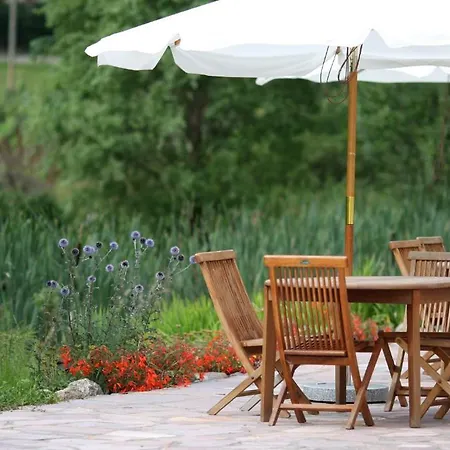 Gutshaus Parin - Bio- Und Gesundheitshotel ホテル Moor-Rolofshagen