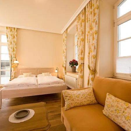 호텔 Gutshaus Parin - Bio- Und Gesundheitshotel *