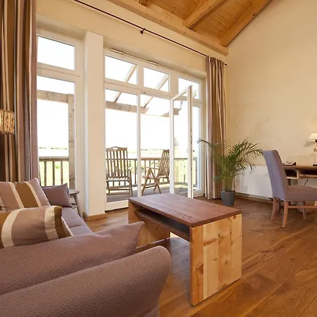 Gutshaus Parin - Bio- Und Gesundheitshotel * Moor-Rolofshagen