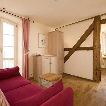 Gutshaus Parin - Bio- Und Gesundheitshotel 호텔 *