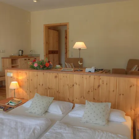 Hotel Gutshaus Parin - Bio- Und Gesundheitshotel *