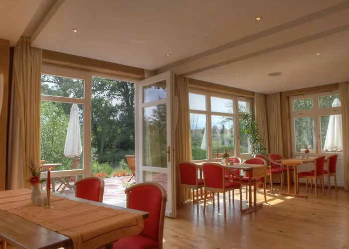 Ξενοδοχείο Gutshaus Parin - Bio- Und Gesundheitshotel Moor-Rolofshagen