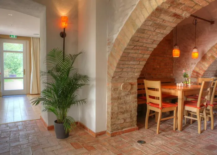 Gutshaus Parin - Bio- Und Gesundheitshotel Moor-Rolofshagen