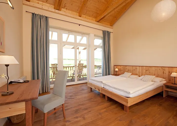 Gutshaus Parin - Bio- Und Gesundheitshotel Ξενοδοχείο Moor-Rolofshagen